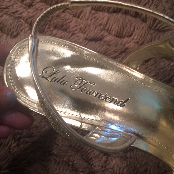 Gold Sparkly Open Toed Heels ✨👠 - Picture 4 of 4